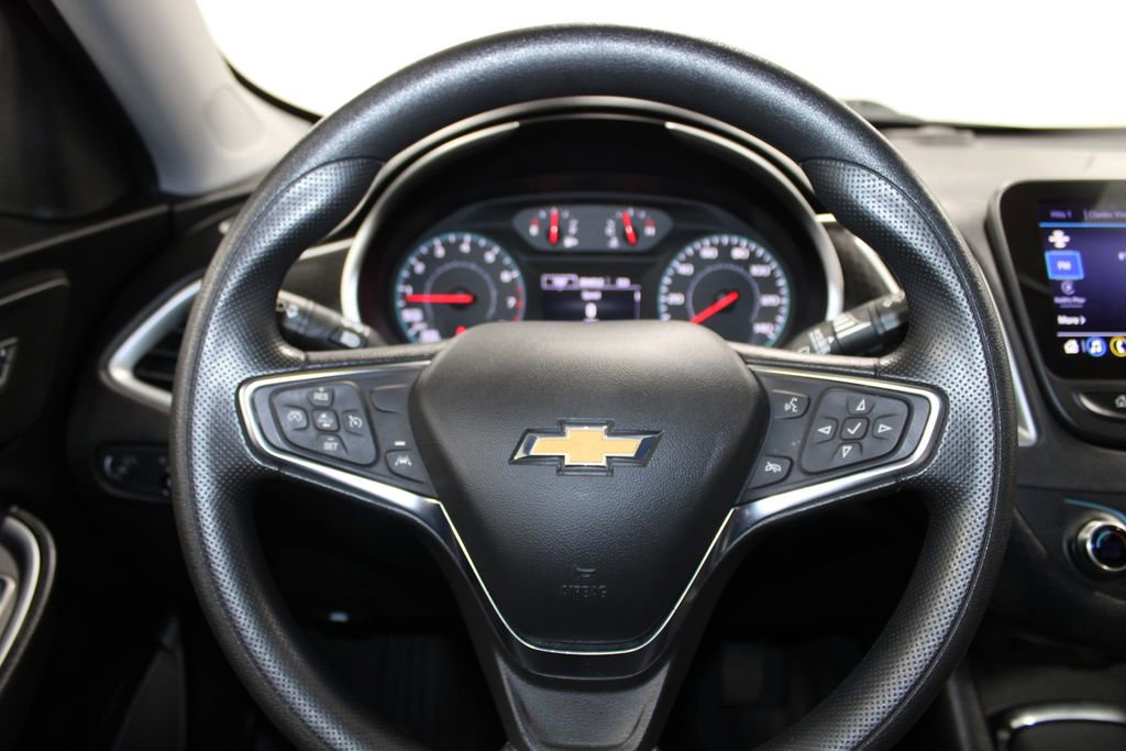 Used 2024 Chevrolet Malibu LT image 34