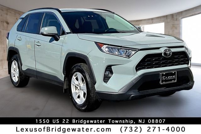 Used 2019 Toyota RAV4 XLE w/ Convenience Package image 1
