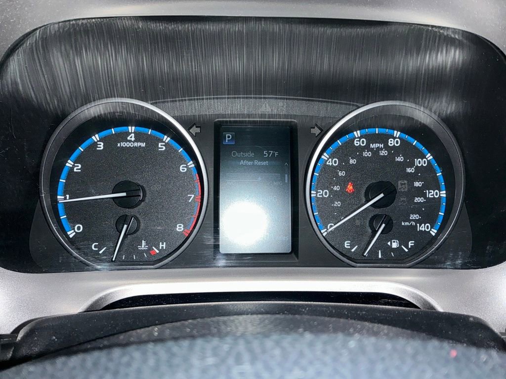 Used 2017 Toyota RAV4 XLE w/ Plus Special Value Package AWD/4WD image 20