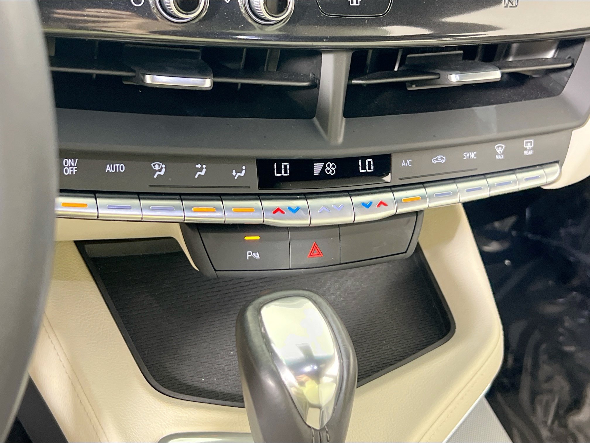 Used 2020 Cadillac CT4 Premium Luxury RWD image 15