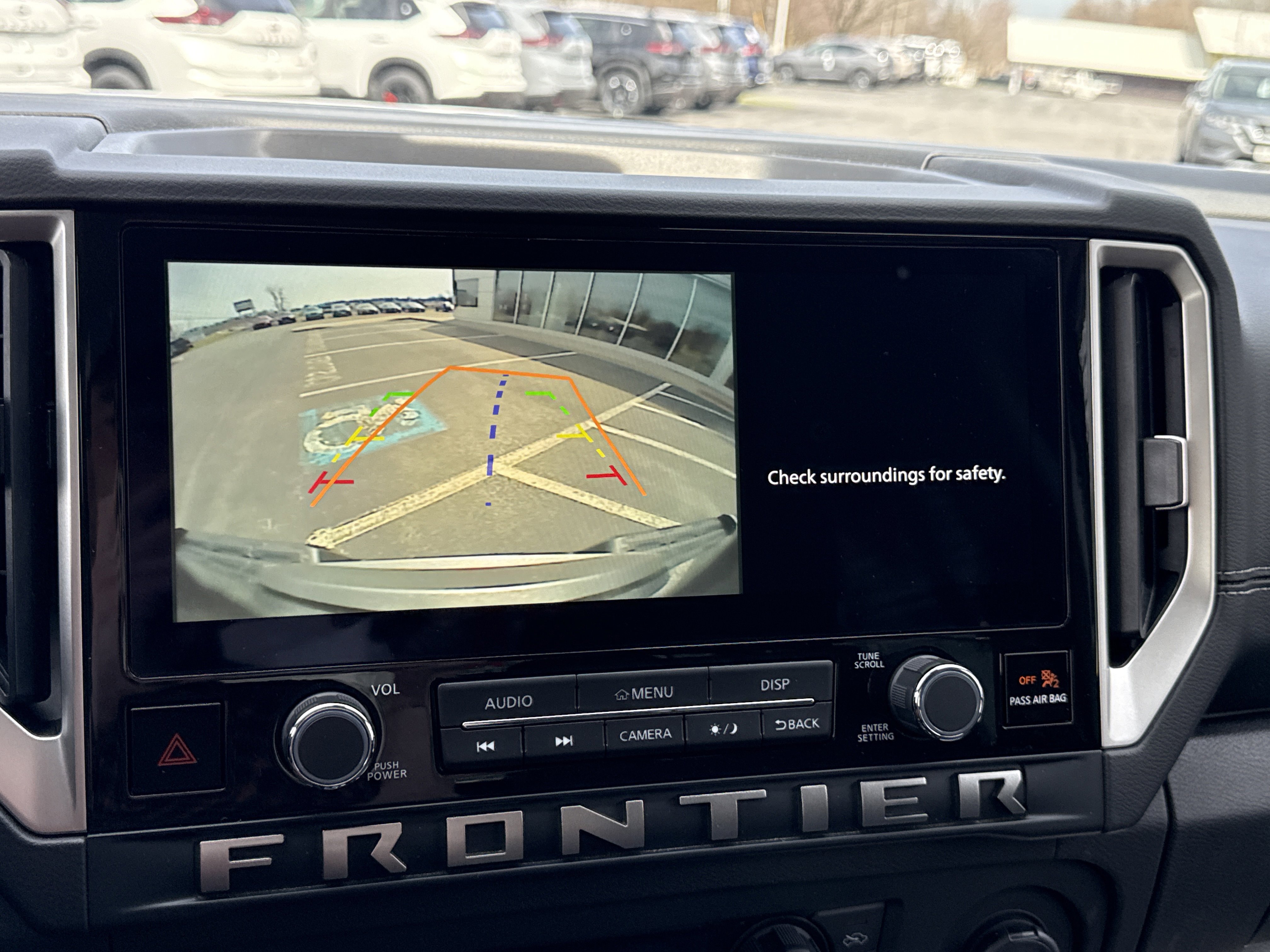 Used 2025 Nissan Frontier SV w/ SV Convenience Package image 6