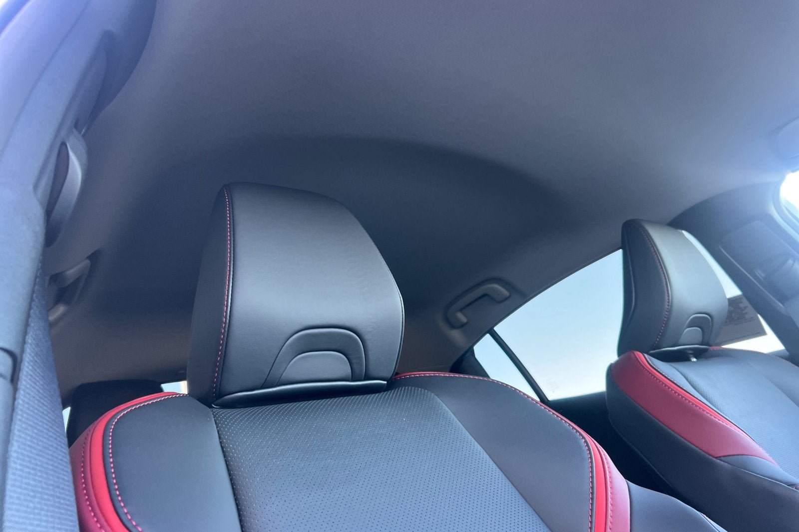 New 2026 Toyota Prius Plug-In Hybrid FWD image 18