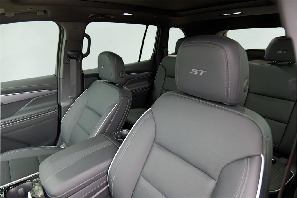 New 2026 Buick Enclave Sport Touring w/ Super Cruise Package image 10