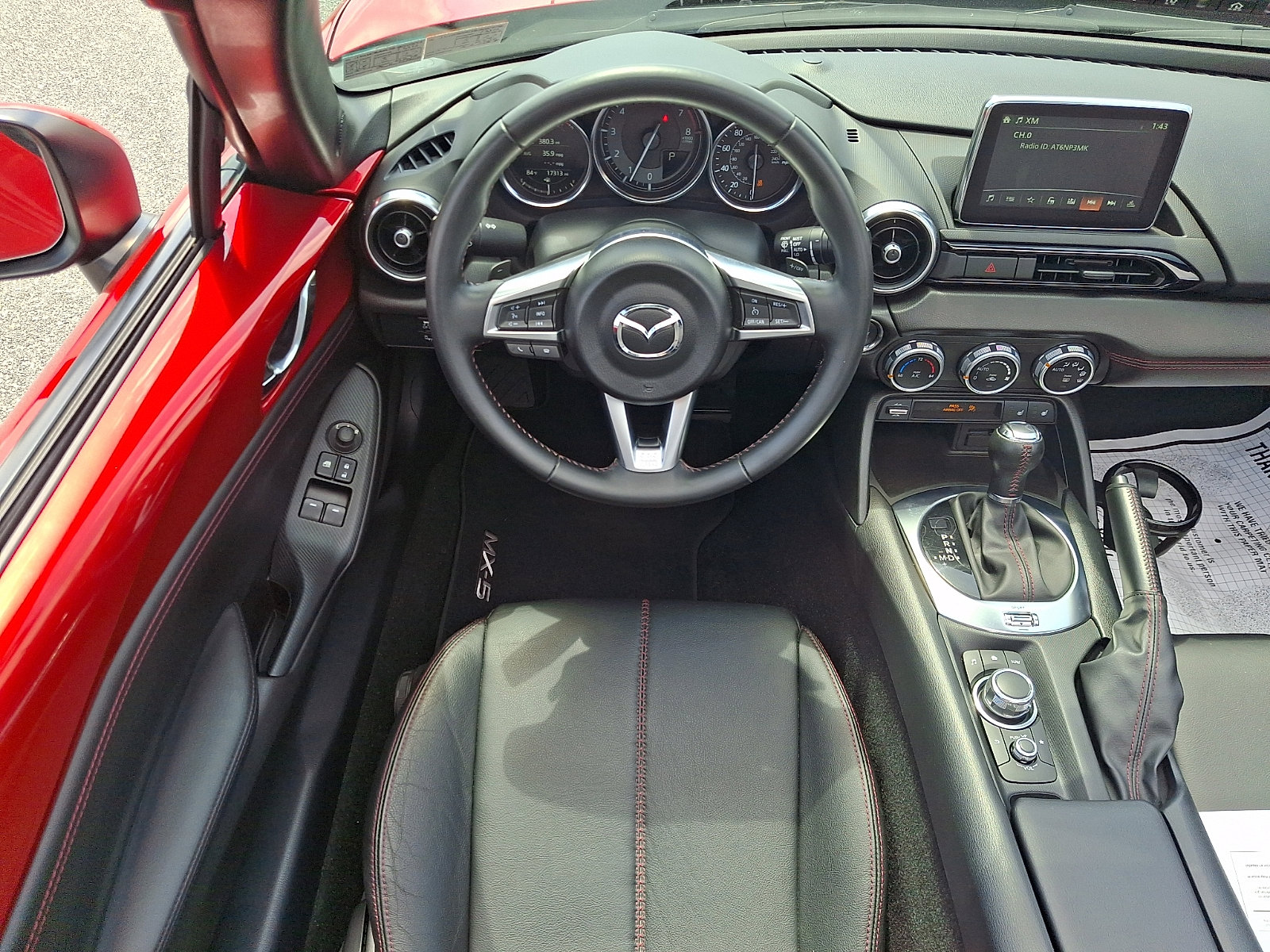 Used 2017 MAZDA MX-5 Miata RF Grand Touring RWD image 10