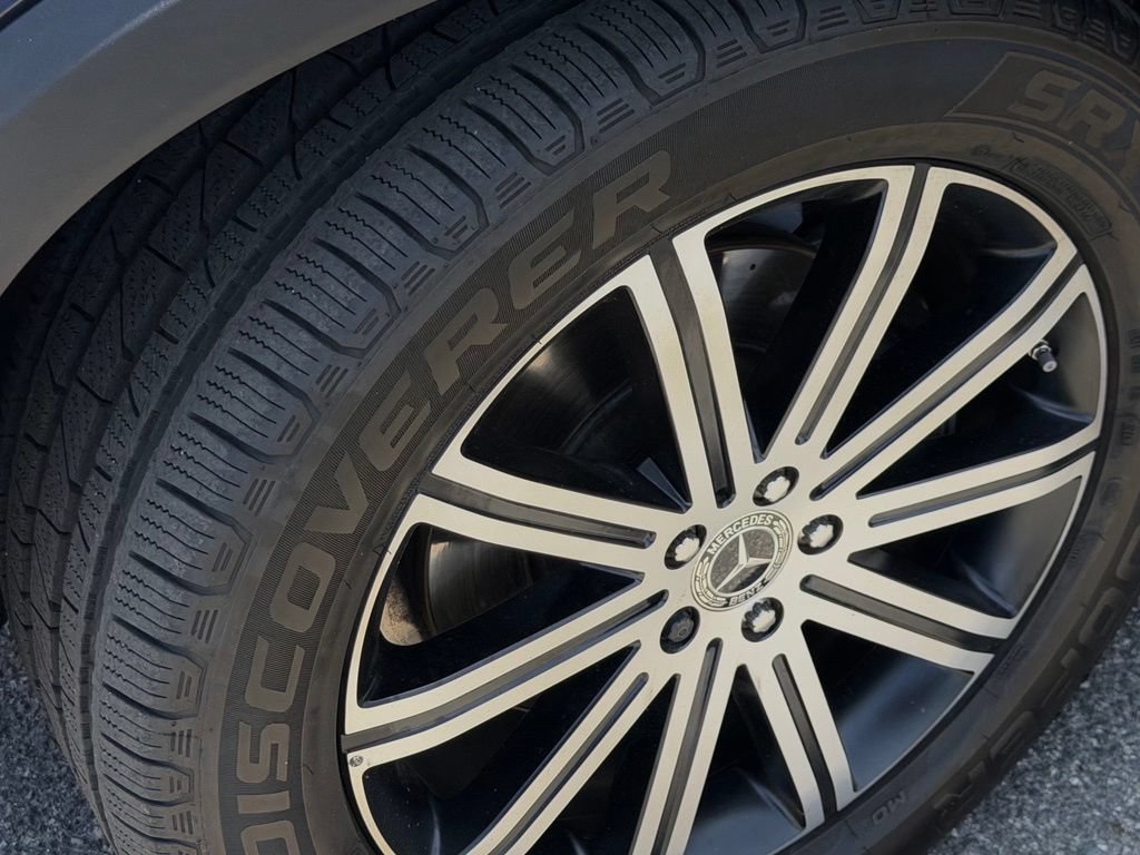 Used 2025 Mercedes-Benz GLE 350 4MATIC image 15