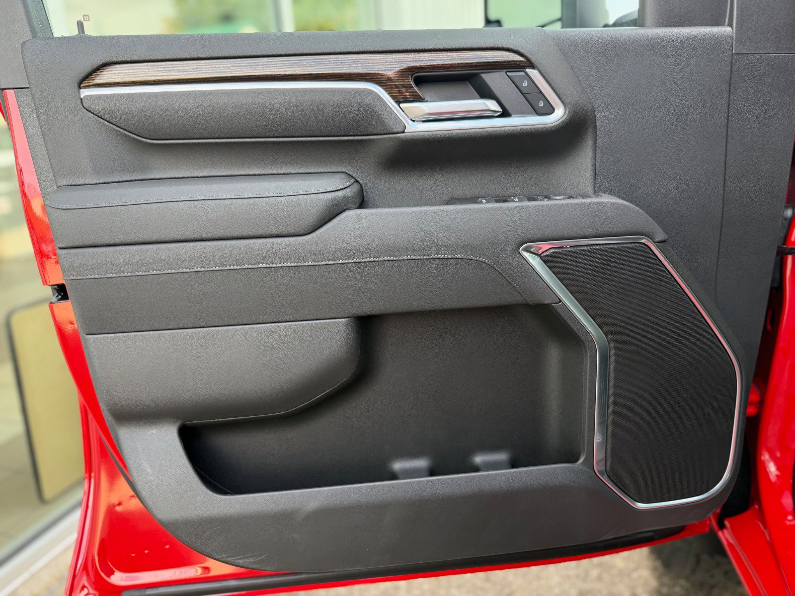 New 2026 GMC Sierra 2500 SLE w/ SLE Value Package; image 10