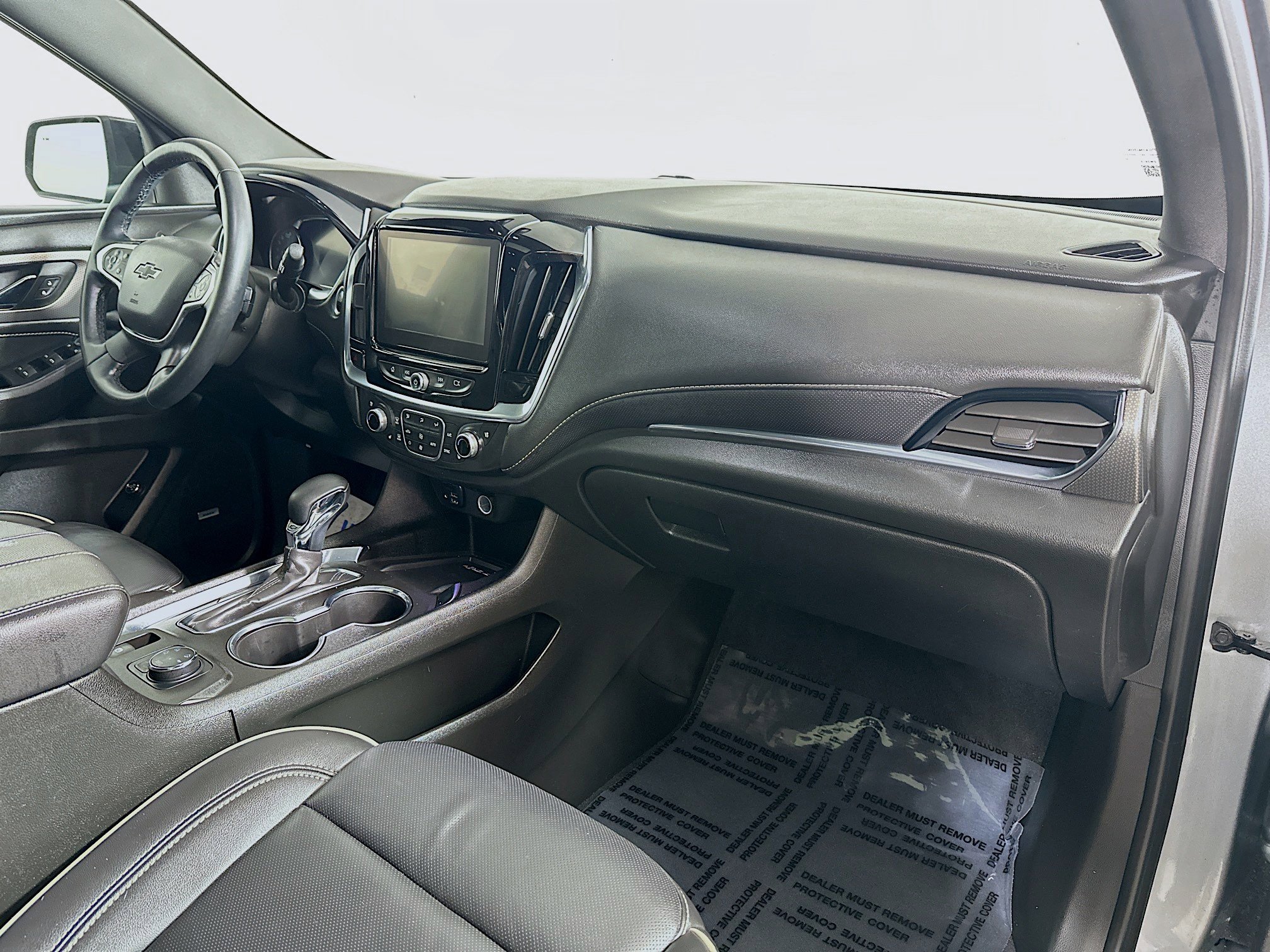 Used 2023 Chevrolet Traverse Premier w/ Redline Edition AWD/4WD image 32