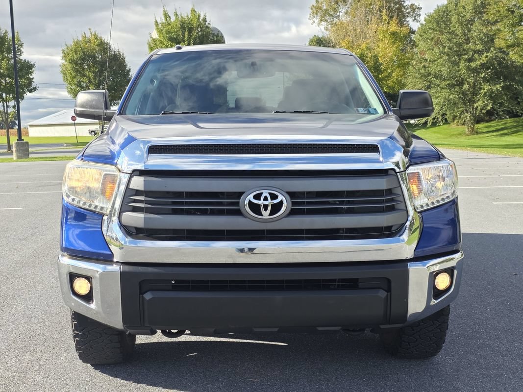 Used 2015 Toyota Tundra SR5 w/ TRD Off Road Package AWD/4WD image 3