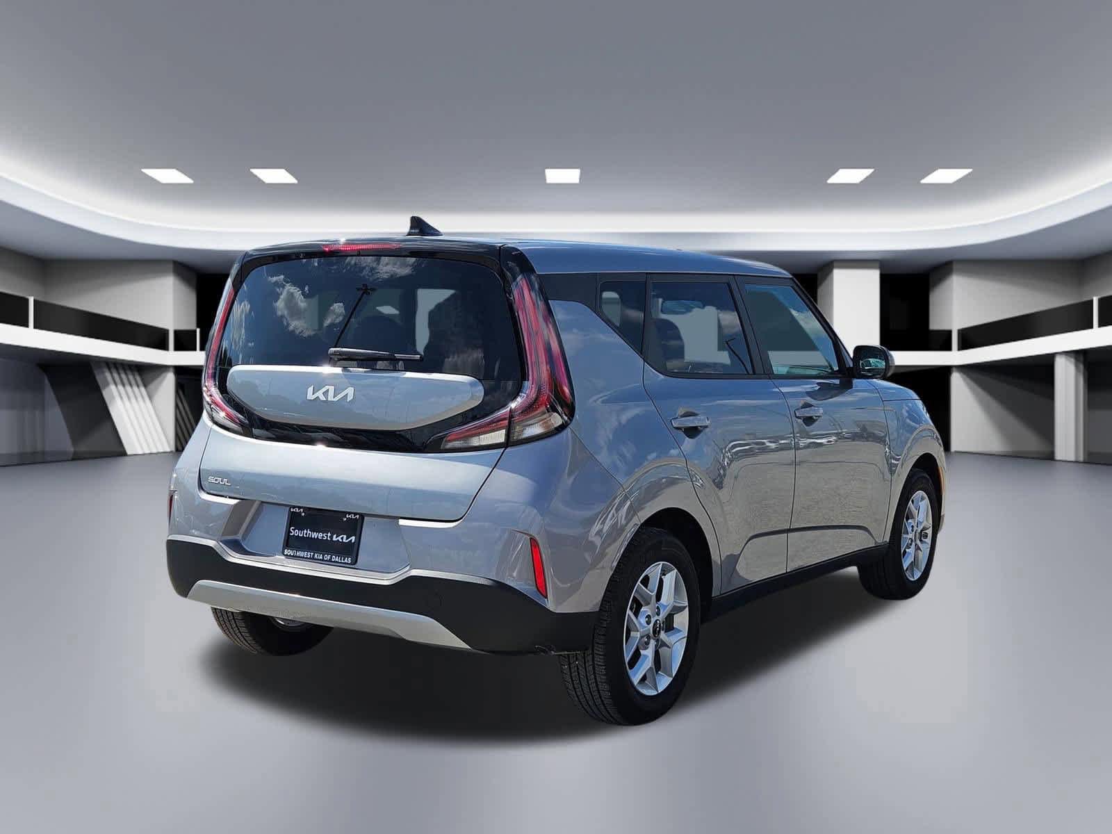 Certified 2025 Kia Soul LX FWD image 5