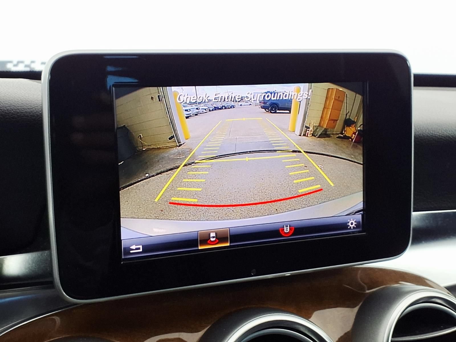 Used 2015 Mercedes-Benz C 300 4MATIC Sedan image 24