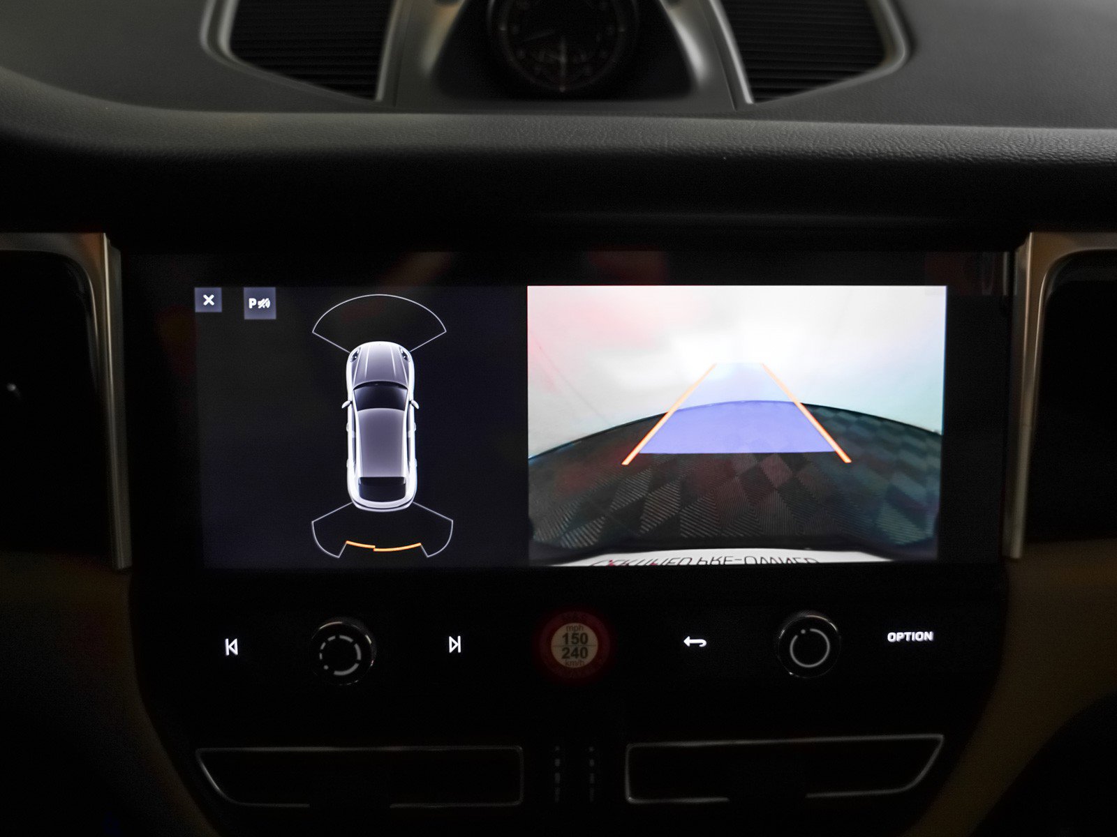 Used 2025 Porsche Macan S image 24