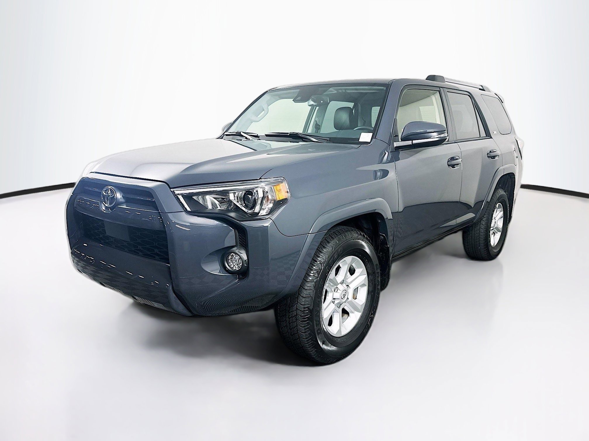 Used 2024 Toyota 4Runner SR5 Premium RWD image 3