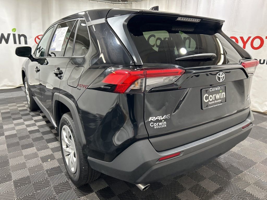 Used 2024 Toyota RAV4 LE image 5