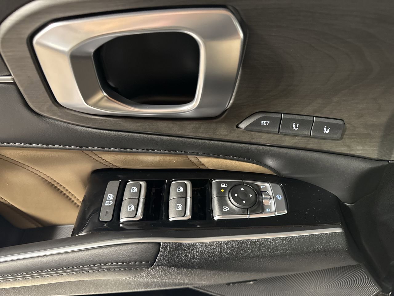 New 2026 Kia Sorento SX Prestige w/ Olive Brown Leather Package image 20