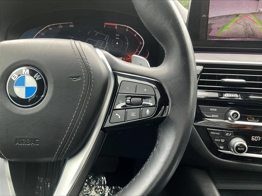 Used 2022 BMW 530i w/ Convenience Package RWD image 12