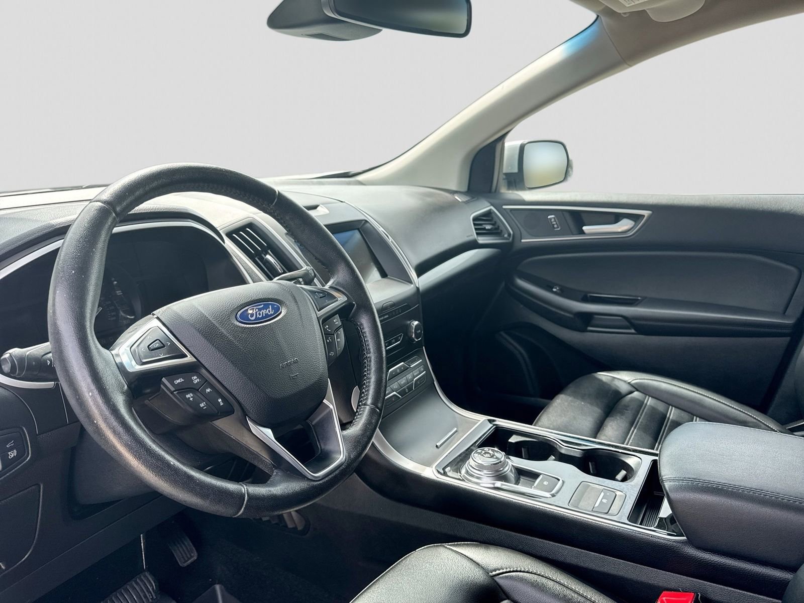 Used 2019 Ford Edge SEL AWD/4WD image 2