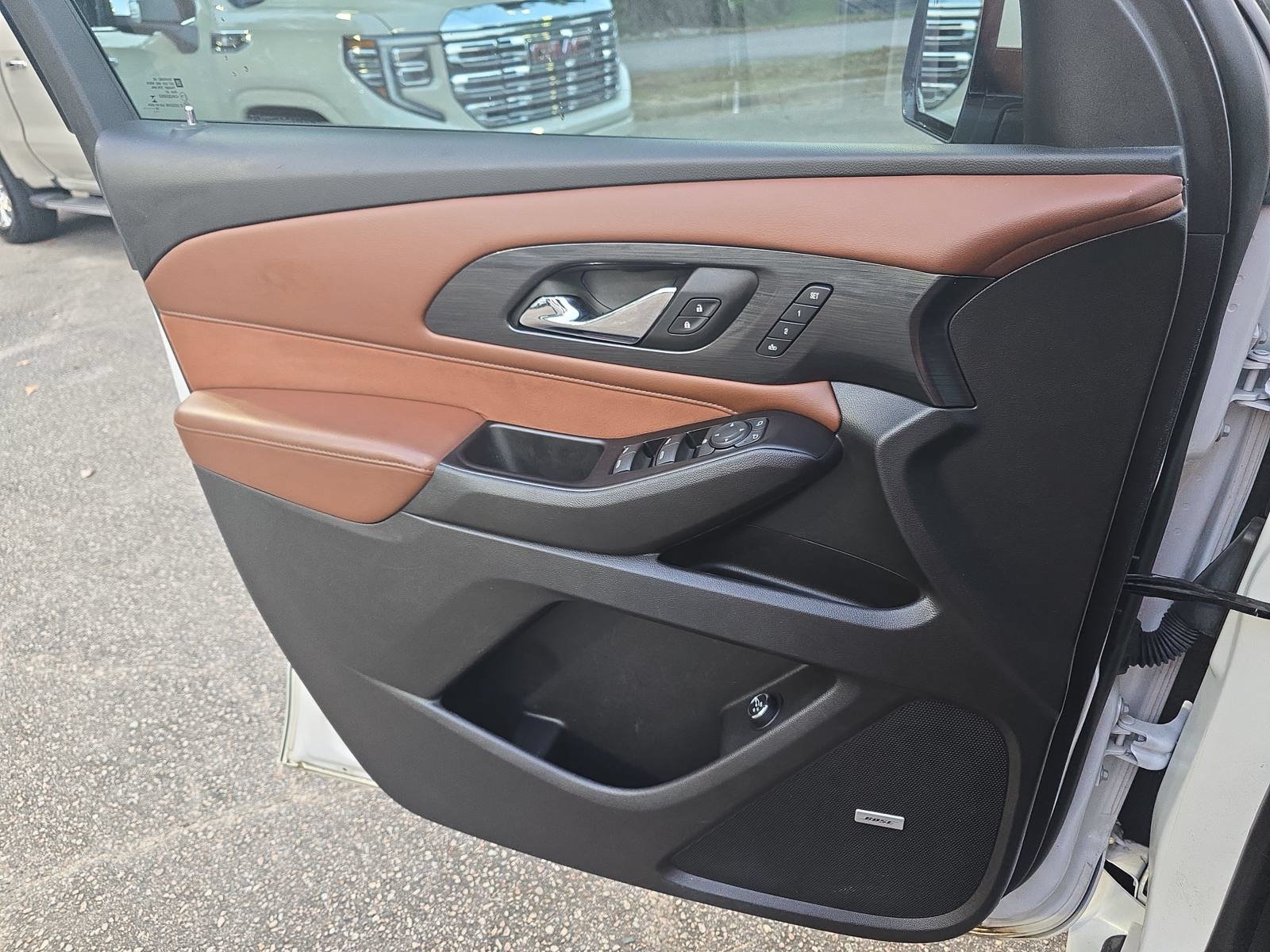 Used 2019 Chevrolet Traverse High Country AWD/4WD image 27