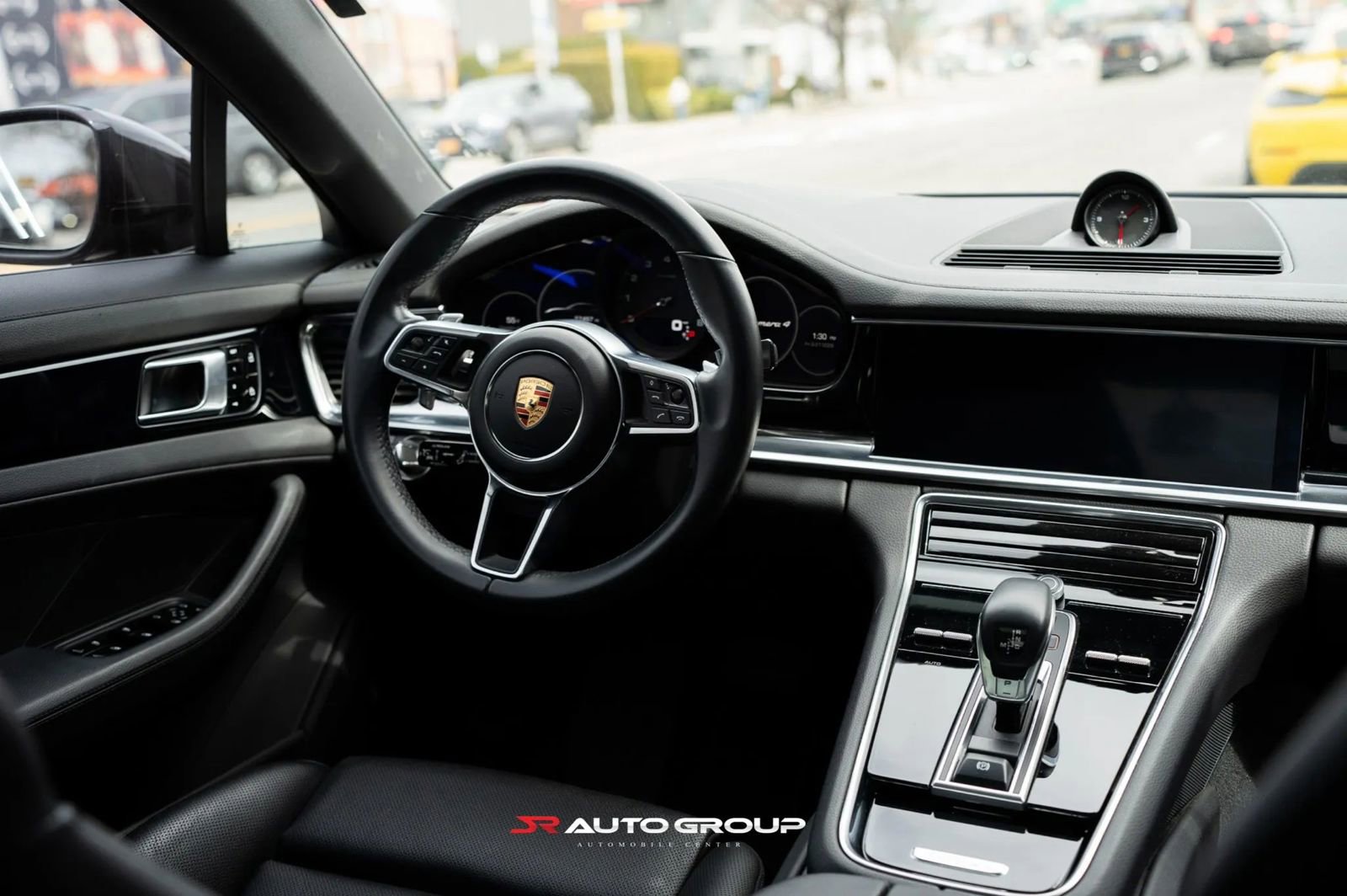 Used 2019 Porsche Panamera 4 image 11