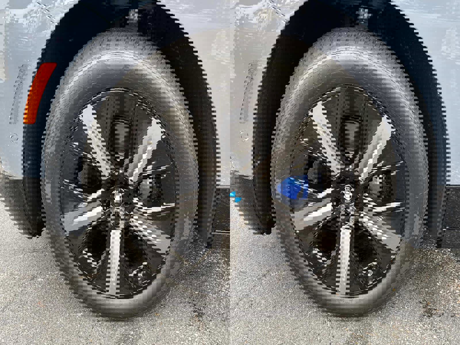 Certified 2025 BMW iX xDrive50 image 10