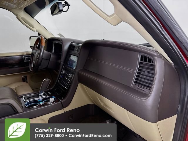 Used 2016 Lincoln Navigator L Reserve image 31