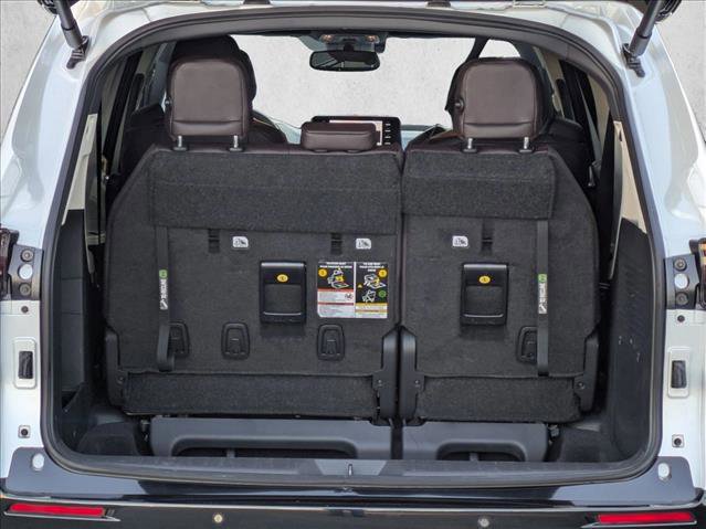 Used 2023 Toyota Sienna Platinum image 6