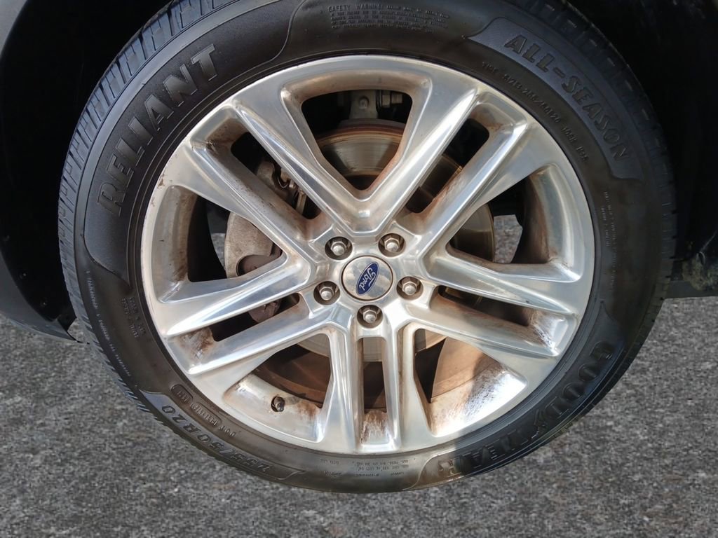 Used 2017 Ford Explorer Limited image 9