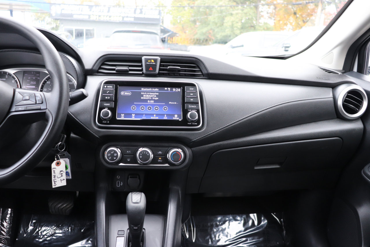 Used 2024 Nissan Versa S w/ Trunk Package image 18