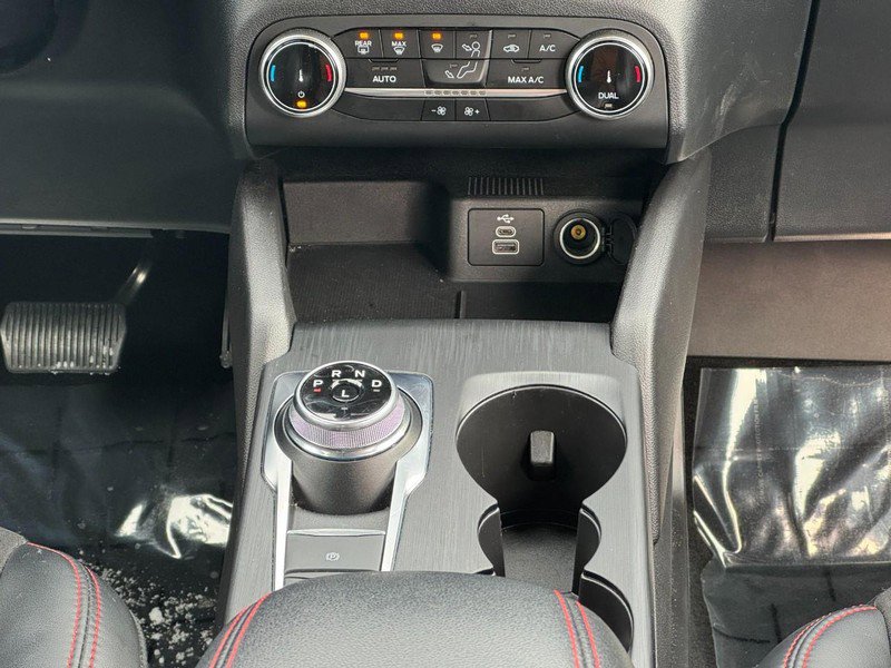 Used 2025 Ford Escape ST-Line image 14