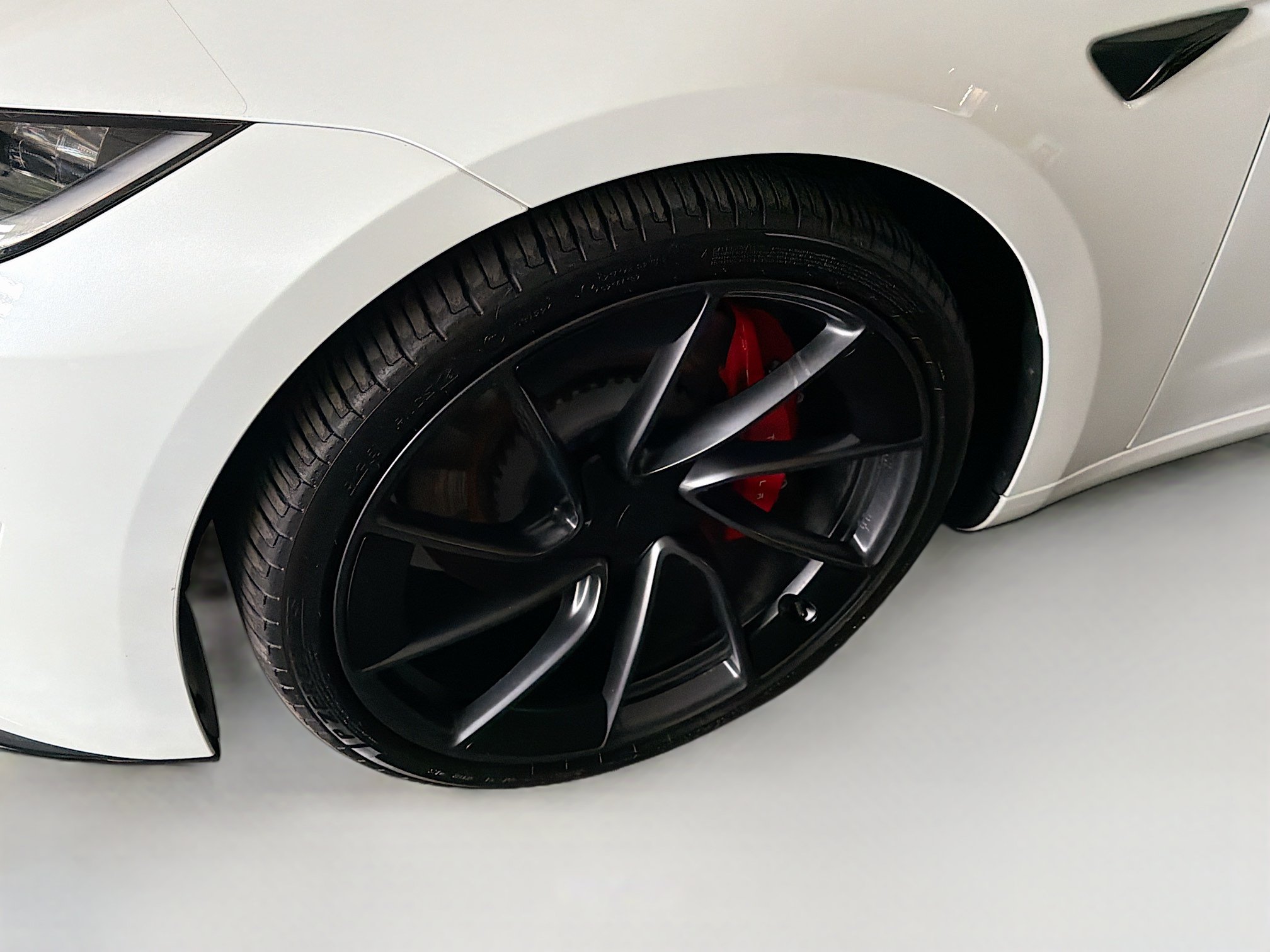 Used 2025 Tesla Model 3 Performance AWD/4WD image 11