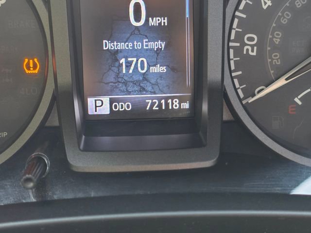 Used 2016 Toyota Tacoma TRD Sport w/ Premium & Technology Package RWD image 17