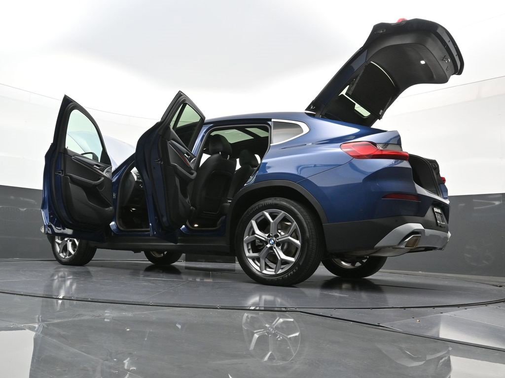 Used 2024 BMW X4 xDrive30i image 41