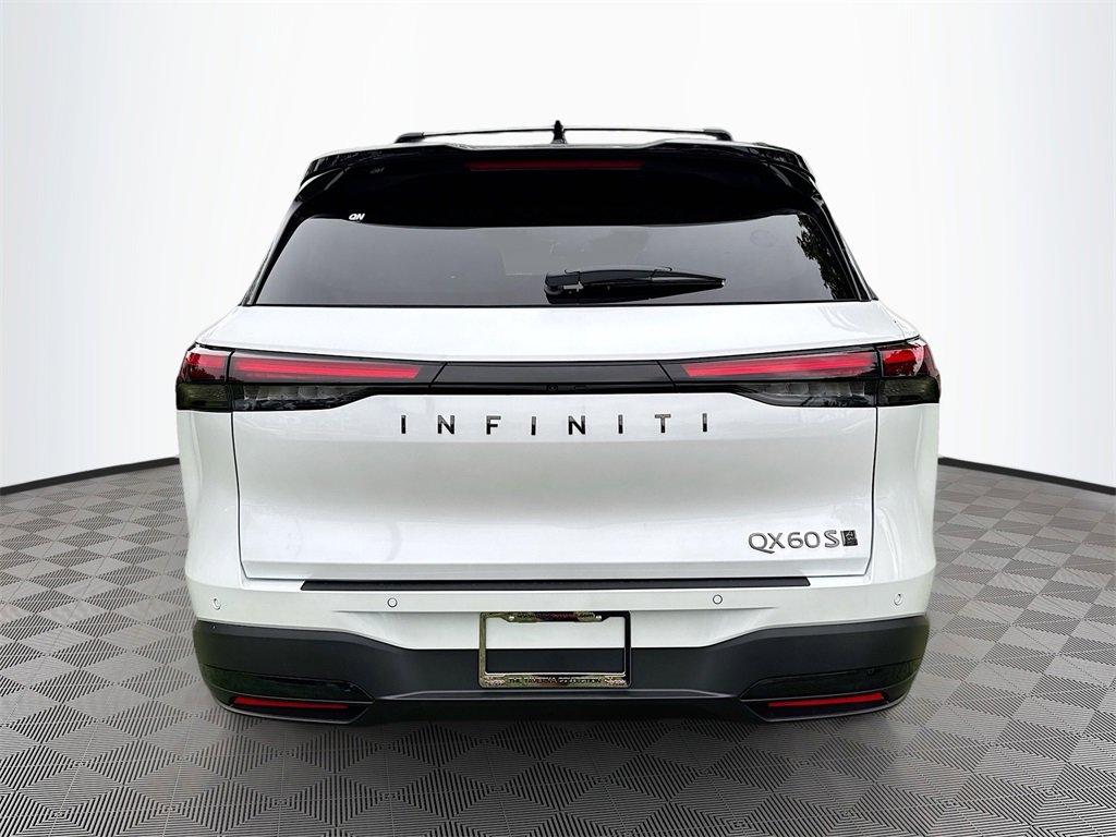 New 2026 INFINITI QX60 Luxe w/ Dark Cargo Package image 6