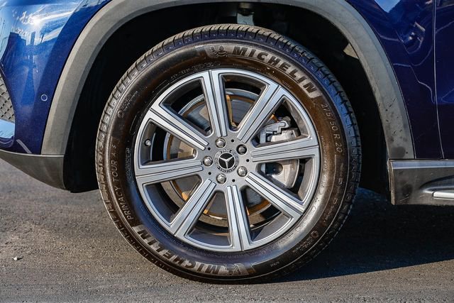 Used 2022 Mercedes-Benz GLS 450 4MATIC image 9