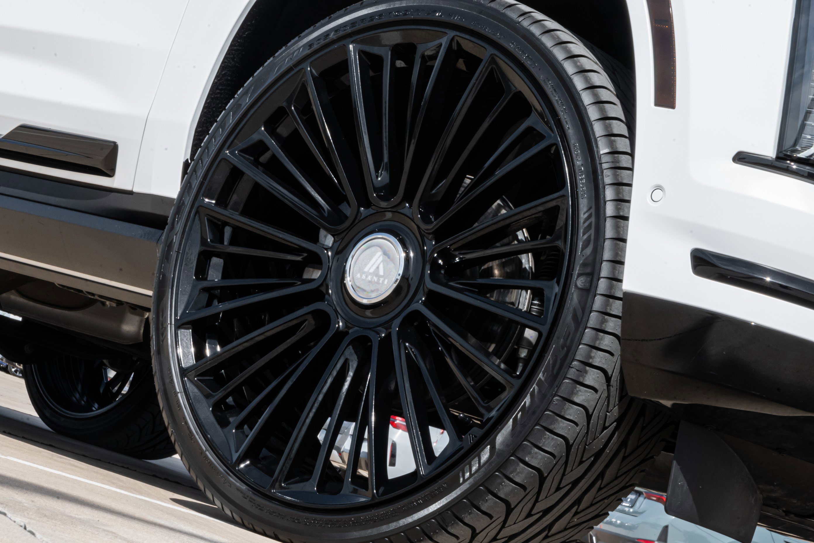 Used 2025 Cadillac Escalade Sport w/ Touring Package image 41