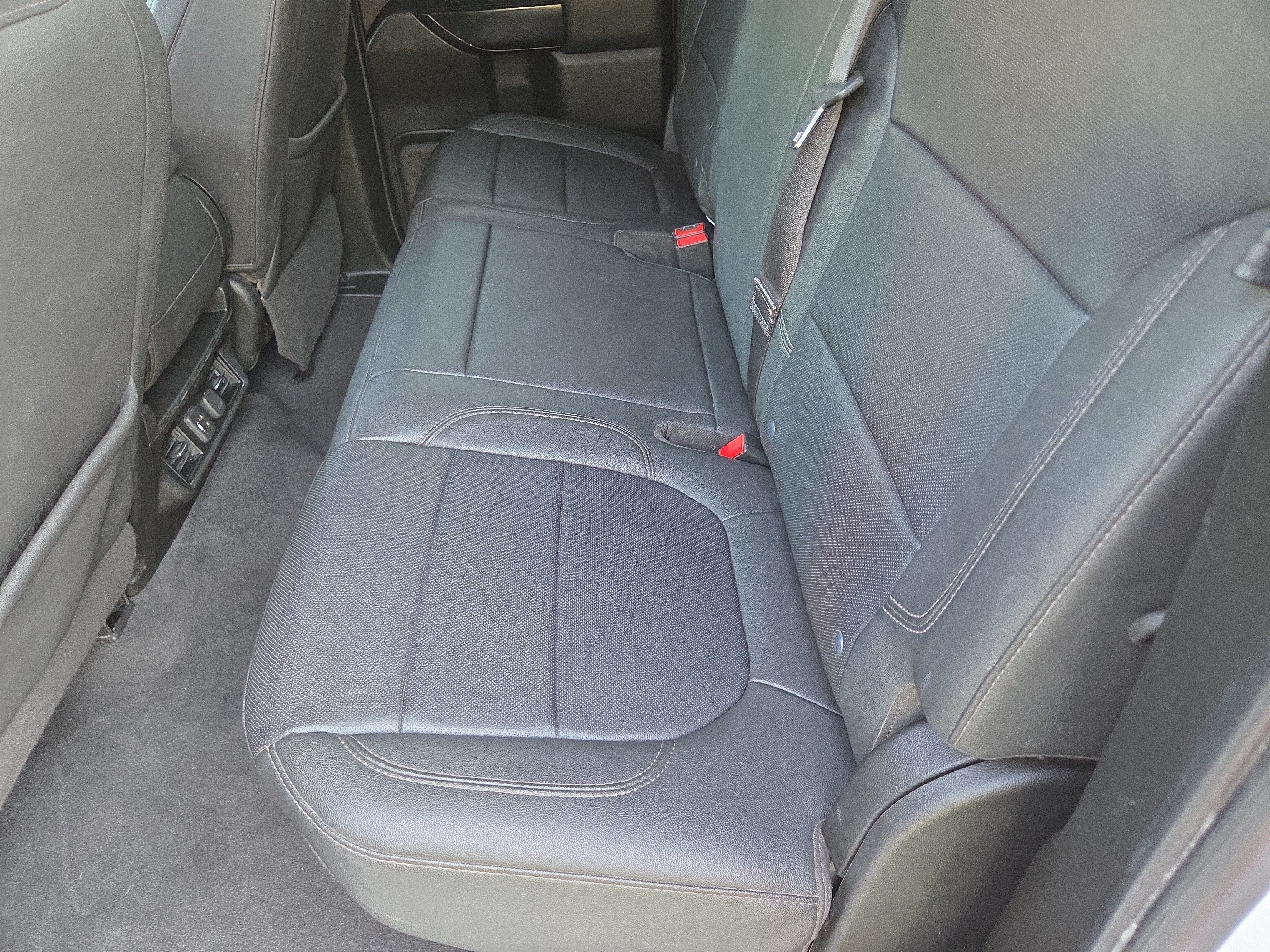 Used 2022 Chevrolet Silverado 2500 LTZ w/ Safety Package AWD/4WD image 22