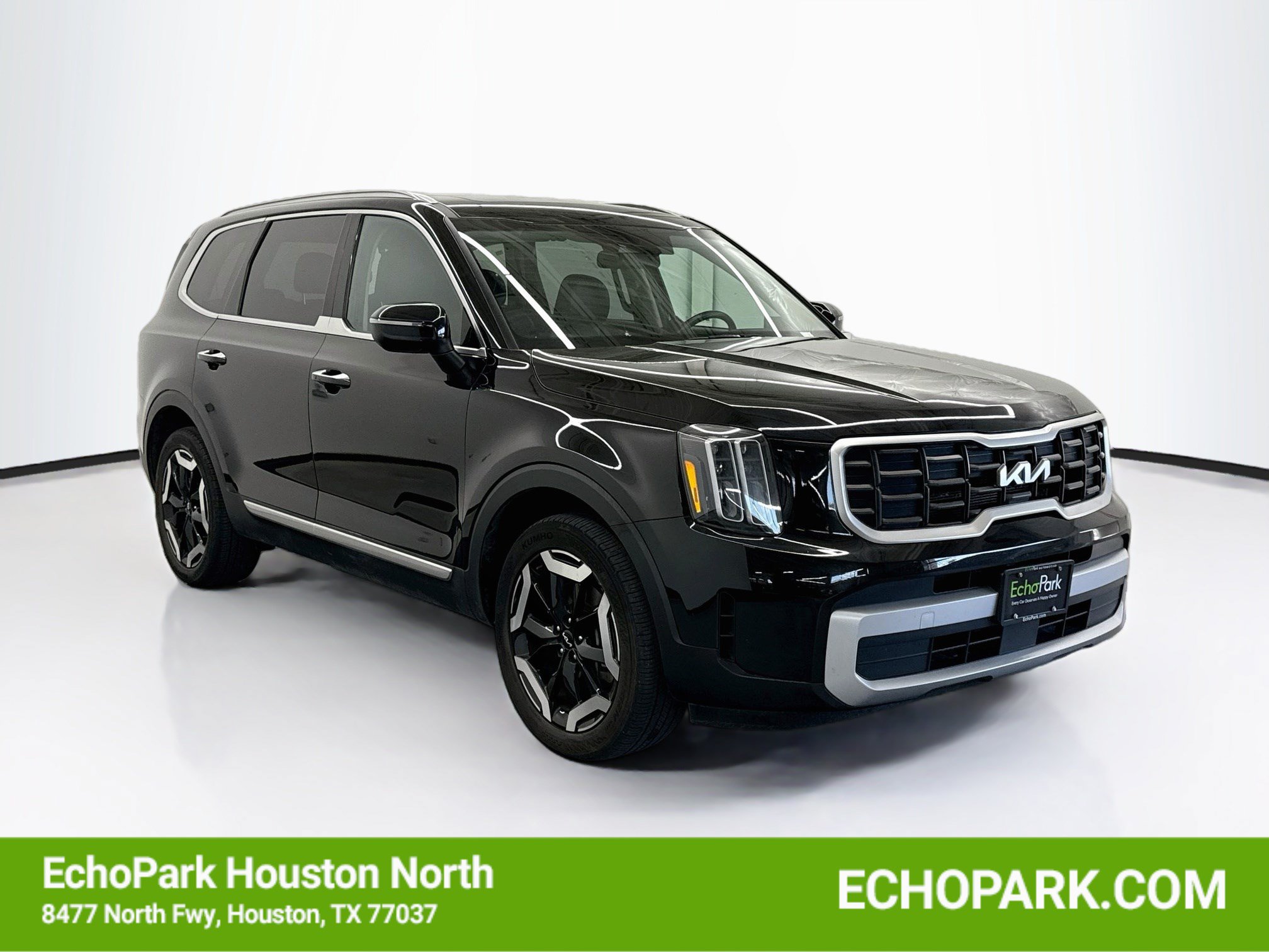Used 2025 Kia Telluride S FWD image 1