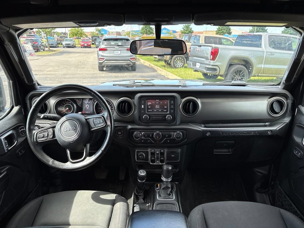Used 2018 Jeep Wrangler Unlimited Sport S AWD/4WD image 17