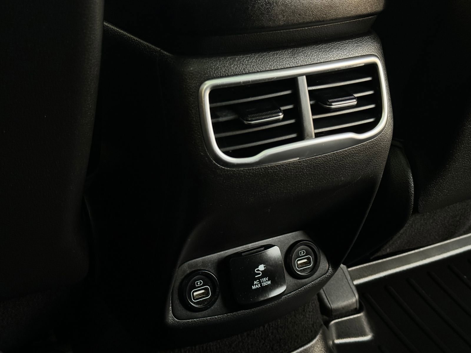 Used 2022 Hyundai Santa Fe Limited w/ Cargo Package image 37