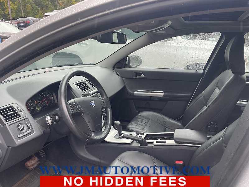 Used 2011 Volvo S40 T5 FWD image 2