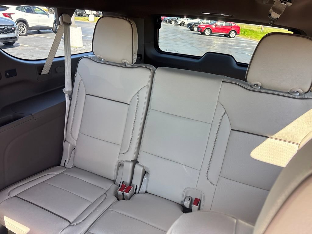 New 2026 GMC Yukon XL Denali w/ Sun & Power Step Package AWD/4WD image 14