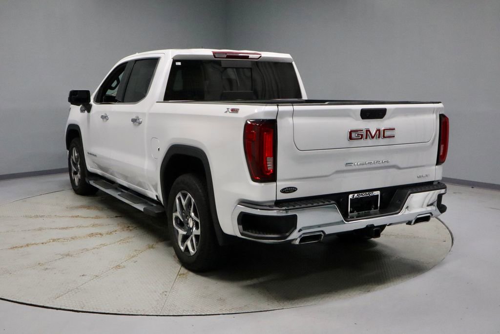 Used 2023 GMC Sierra 1500 SLT w/ SLT Premium Package AWD/4WD image 10
