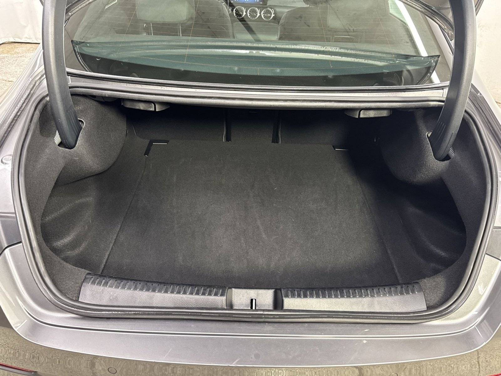 Used 2025 Mercedes-Benz CLA 250 4MATIC image 30