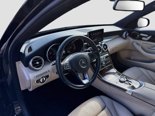 Used 2018 Mercedes-Benz C 300 4MATIC Sedan image 9