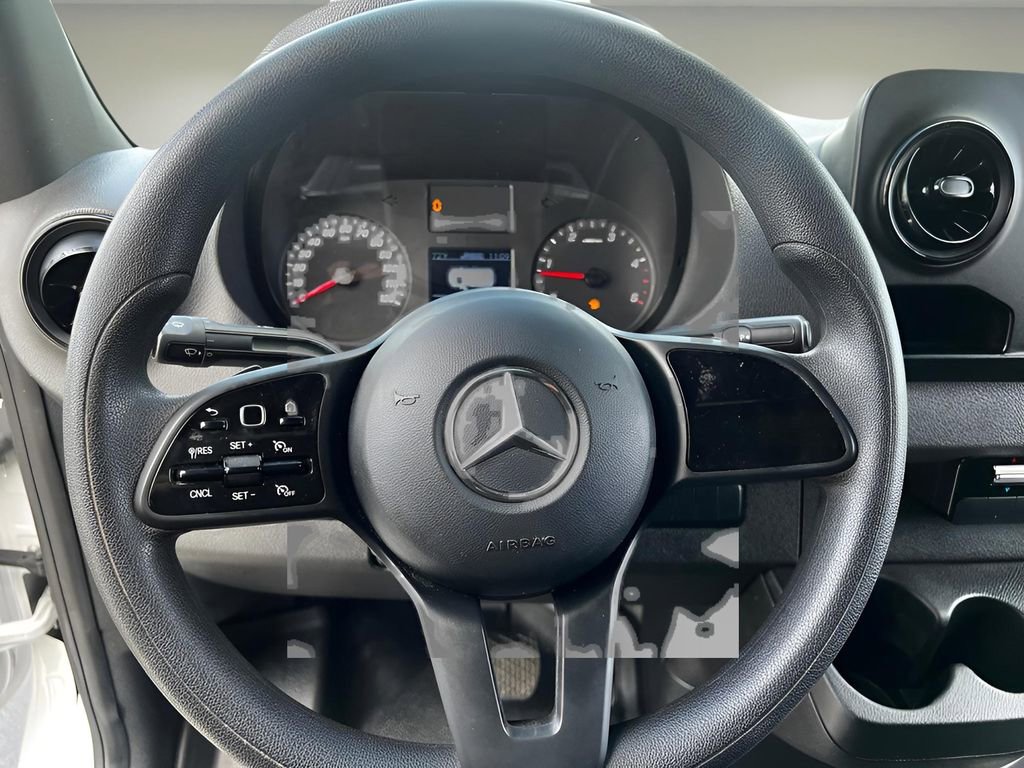 Used 2022 Mercedes-Benz Sprinter 144 Cargo image 12