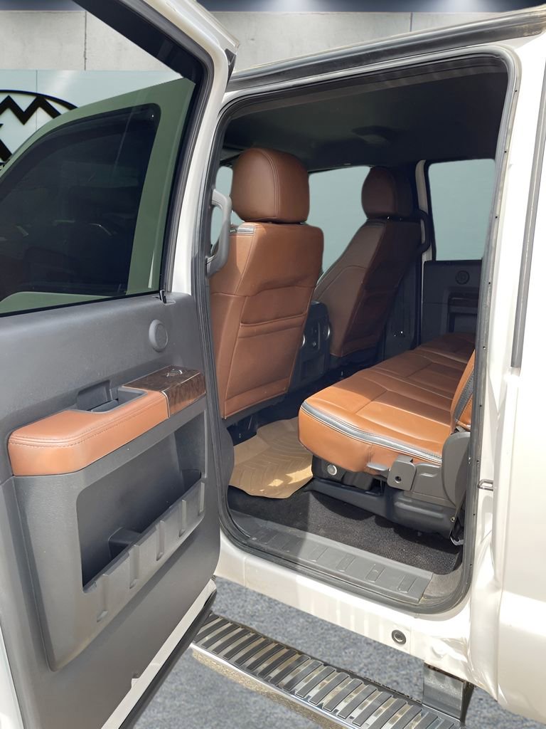 Used 2016 Ford F350 Platinum w/ FX4 Off-Road Package AWD/4WD image 13