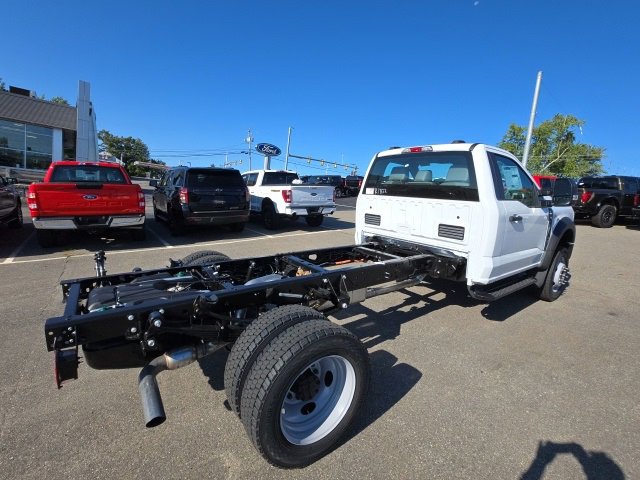 New 2026 Ford F550 4x4 Regular Cab Super Duty image 3