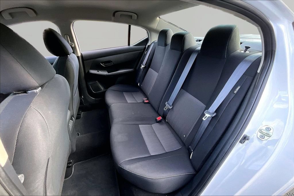 Used 2024 Nissan Sentra SV FWD image 19