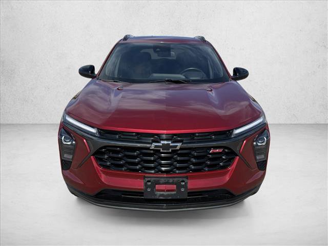 Used 2024 Chevrolet Trax RS w/ Sunroof Package FWD image 2