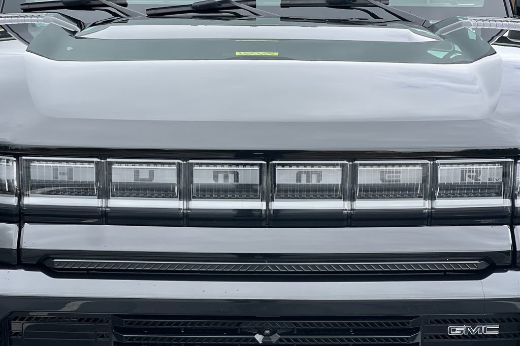 Used 2025 GMC Hummer EV 2X image 8