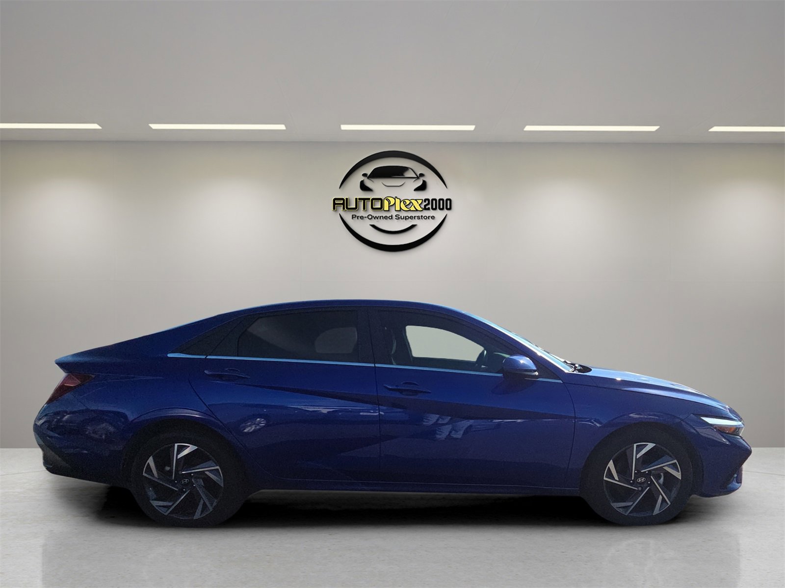 Used 2024 Hyundai Elantra SEL w/ Convenience Package image 8